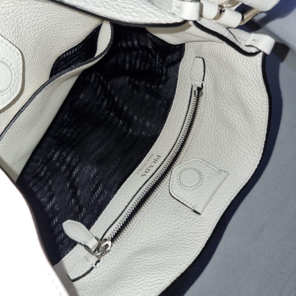 PRADA HOBO BAG (white) - Picture 2 of 4